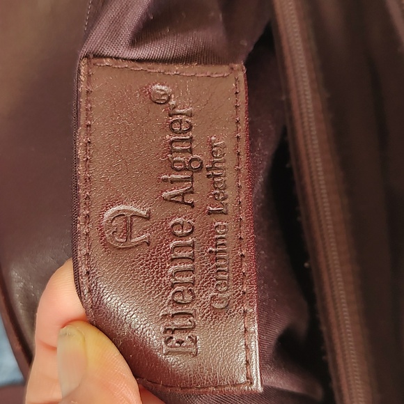 Vintage Etienne Aigner dark brown leather shoulder bag. EUC Preloved - Picture 9 of 16